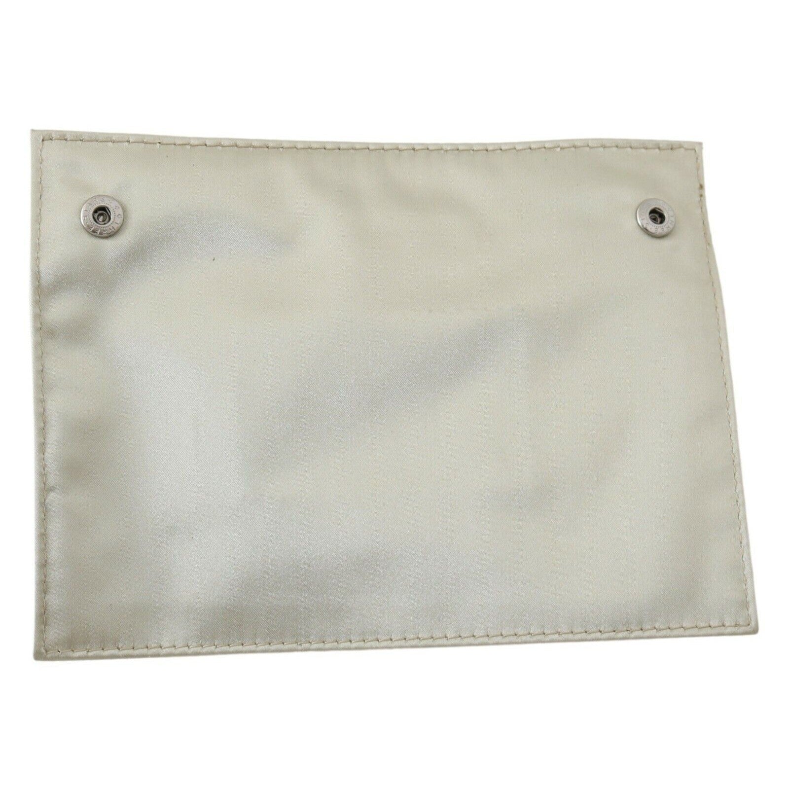 Elegant White Fabric Coin Wallet